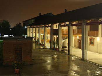 Cascina Maggia Guest House เบรเชีย ภายนอก รูปภาพ