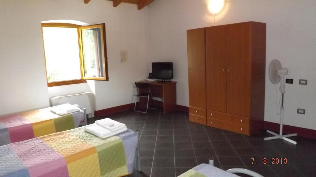 Cascina Maggia Guest House เบรเชีย ภายนอก รูปภาพ